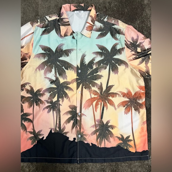 Fashion Nove Men’s Palm tree shirt - Picture 2 of 4